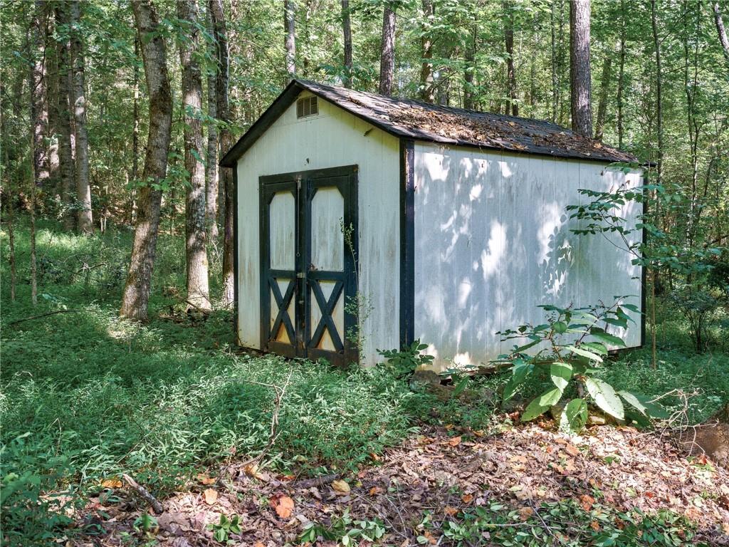 Photo 33 of 40 of 1091 Twin Oaks Trail house