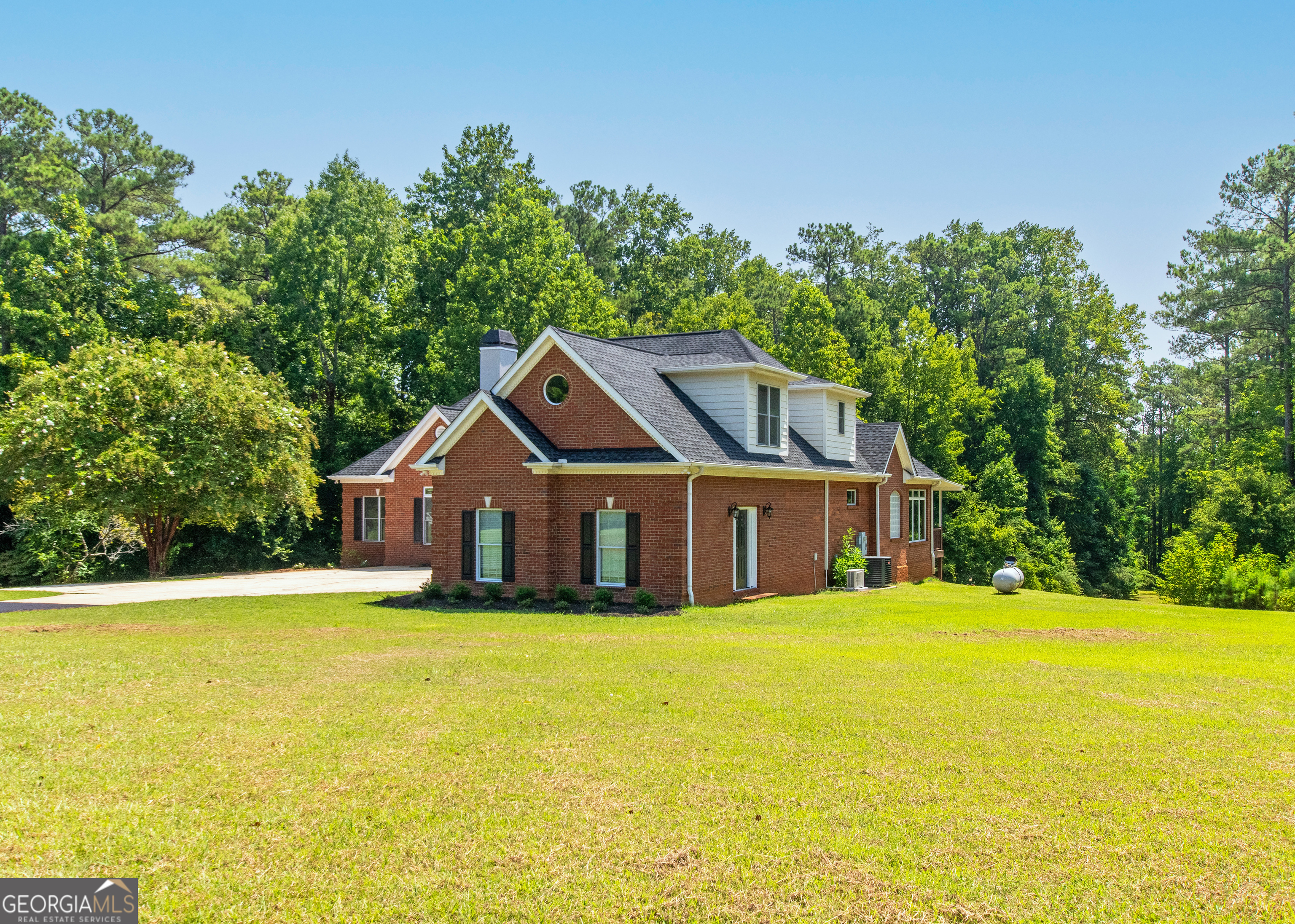 Photo 3 of 58 of 4010 Reidsboro RD house