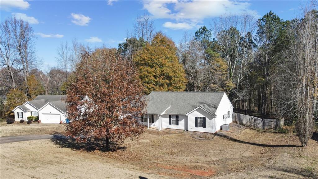 Photo 6 of 41 of 523 Stoney Creek Drive house