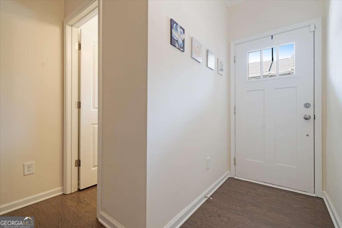 Photo 7 of 21 of 413 Delancy DR townhome