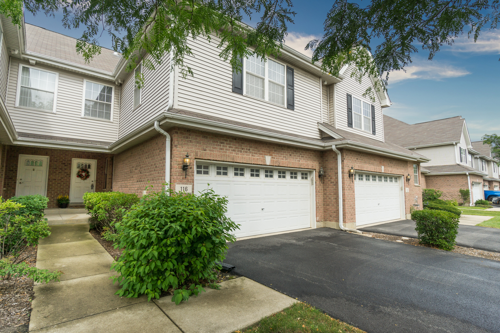 Photo 1 of 17 of 116 N Auburn Hills Lane townhome