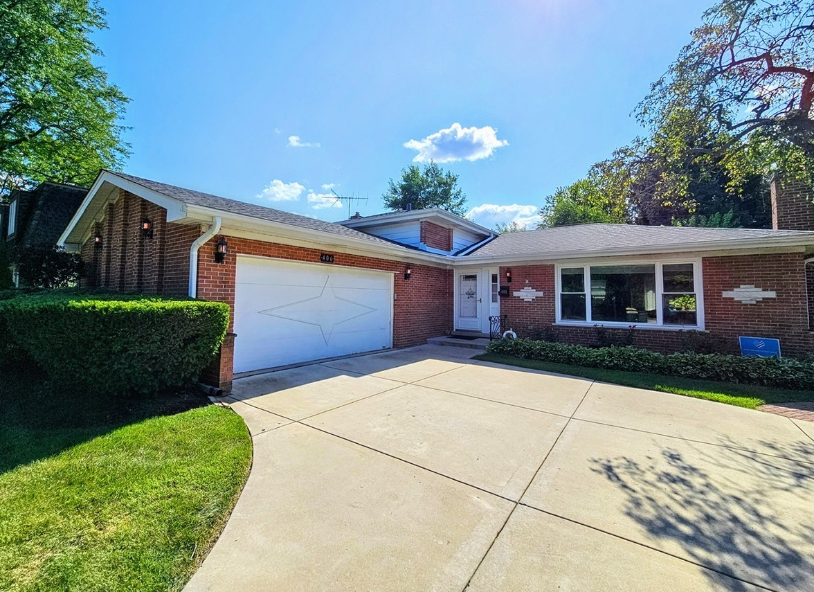 Photo 1 of 14 of 406 N WATERMAN Avenue house