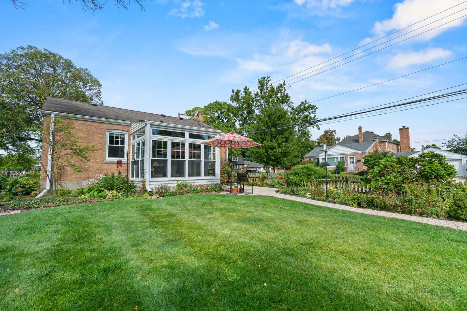 Photo 18 of 24 of 201 S Belmont Avenue house