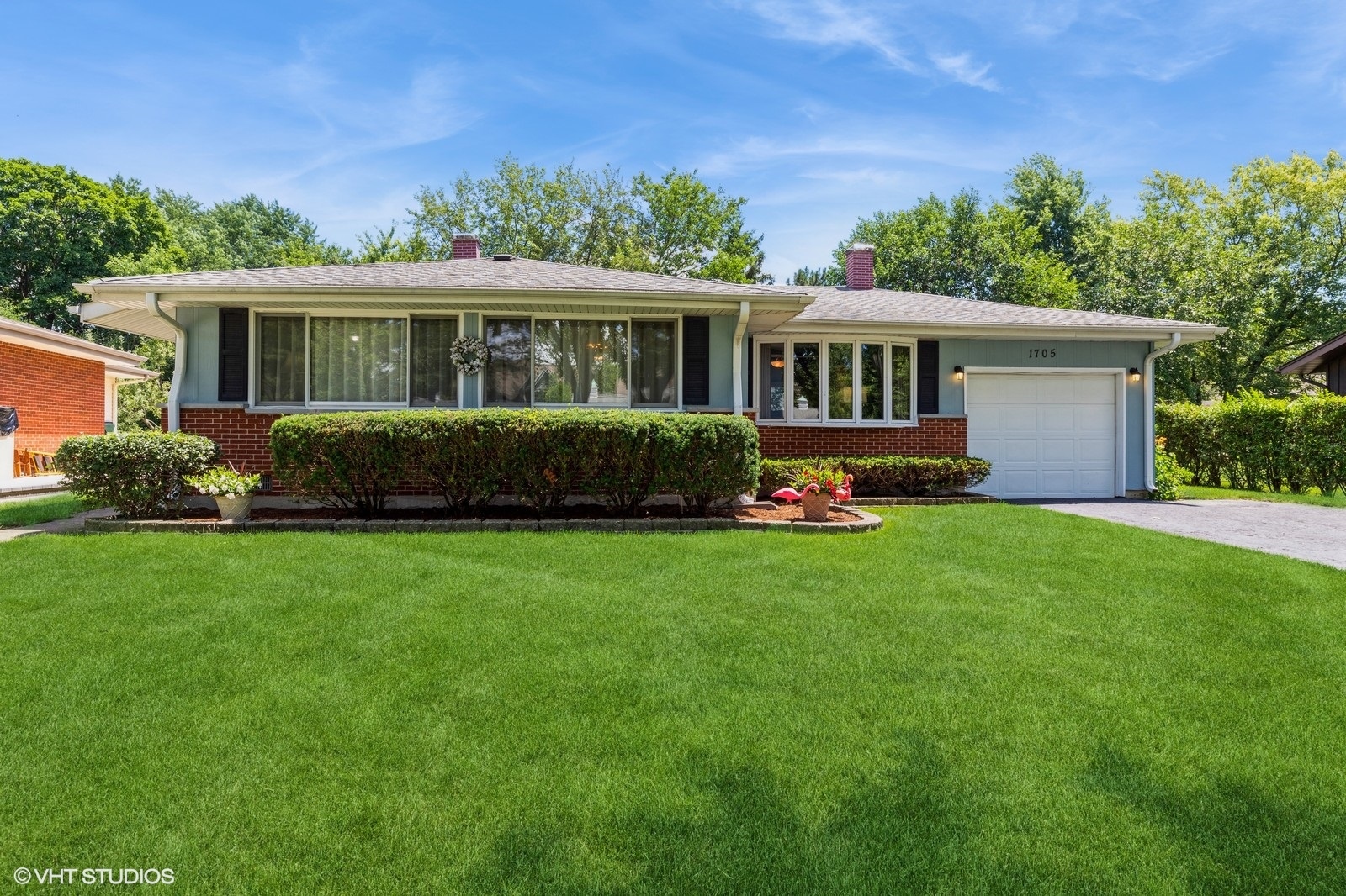 Photo 1 of 14 of 1705 N Walnut Avenue house