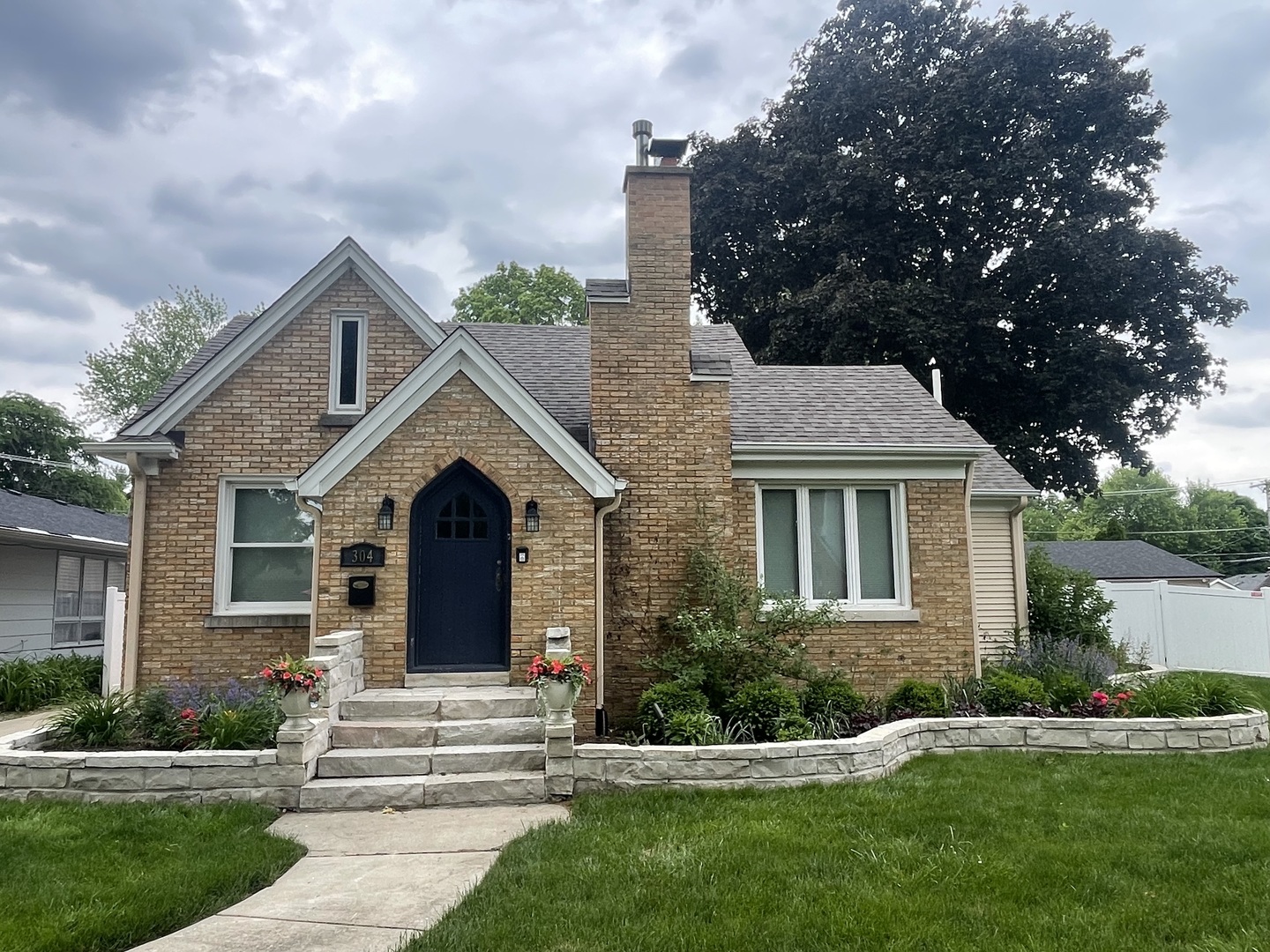 Photo 1 of 29 of 304 Ingleside Avenue house