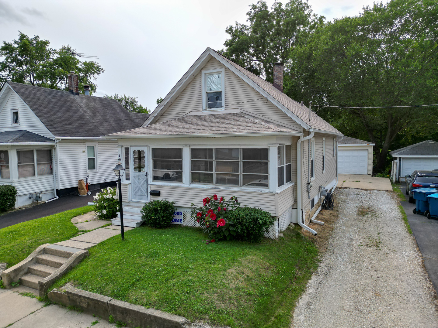 Photo 2 of 13 of 1049 5th Street house