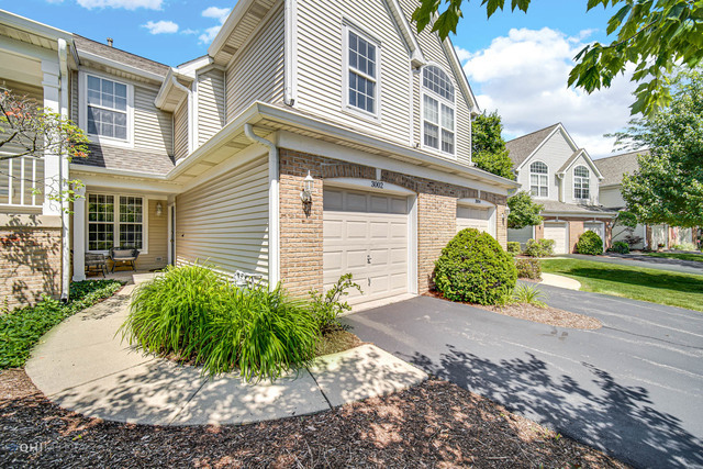 Photo 1 of 8 of 3002 Waters Edge Circle townhome