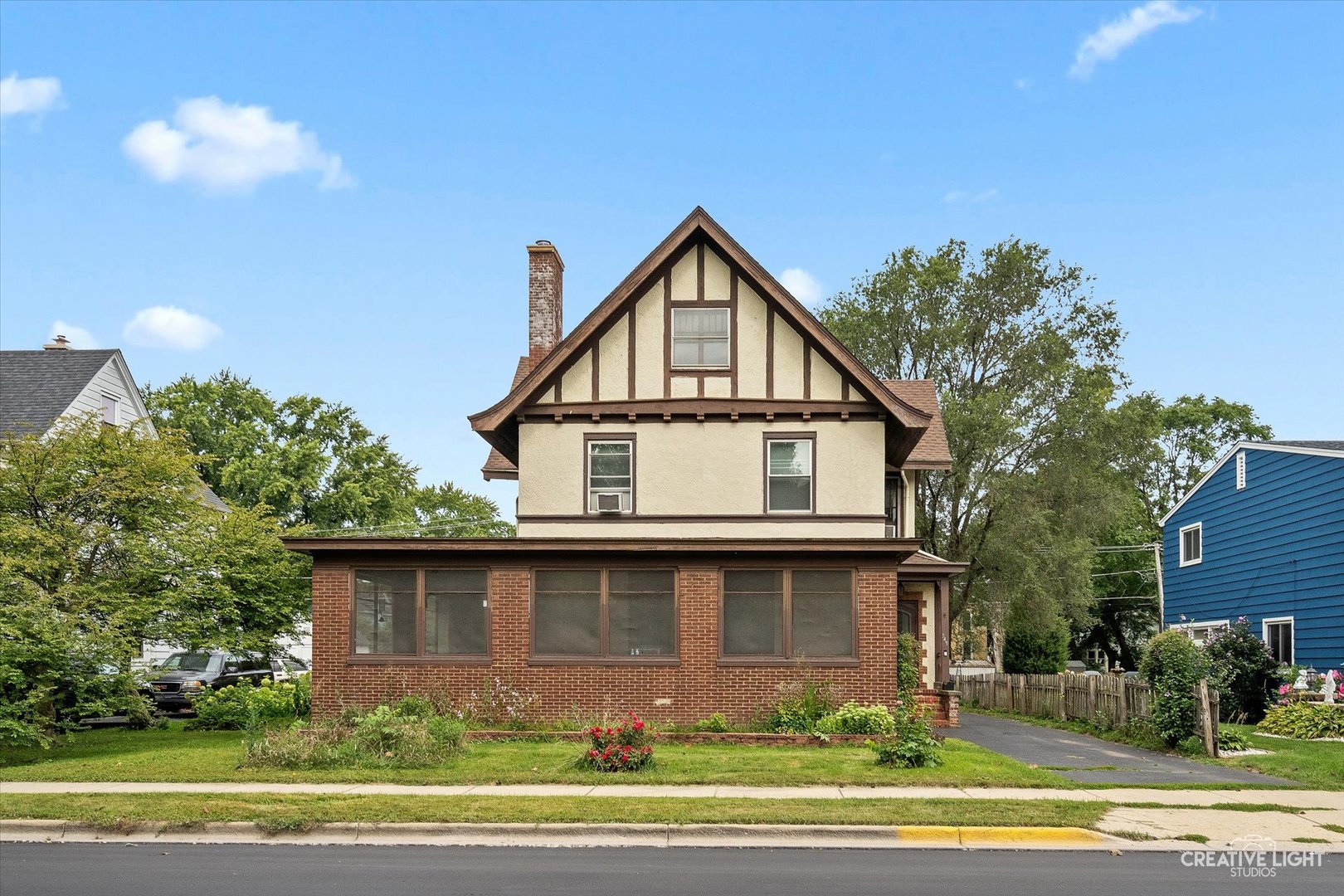 Photo 1 of 36 of 549 S Lincoln Avenue house