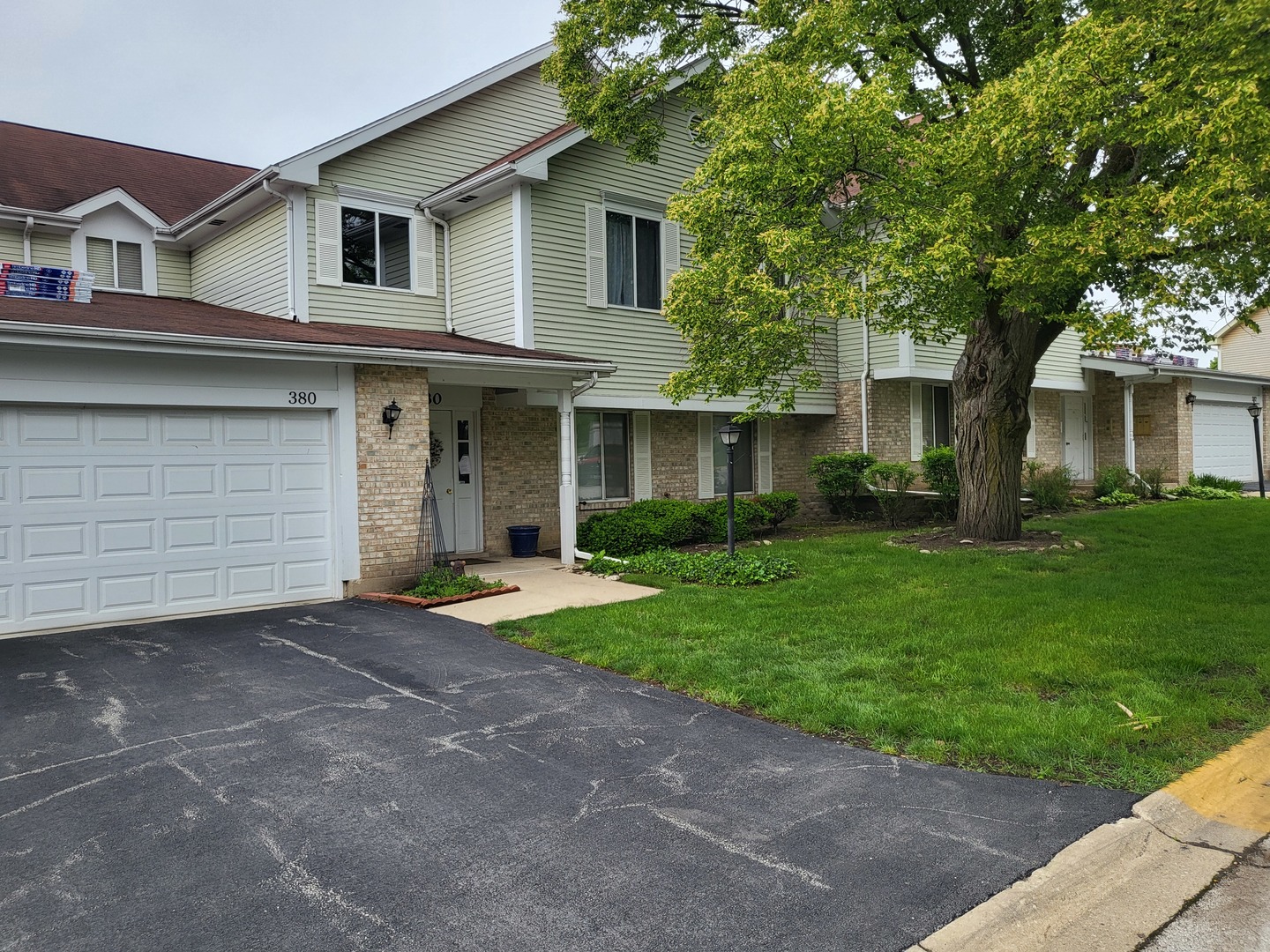 Photo 2 of 17 of 380 Springlake Lane A condo