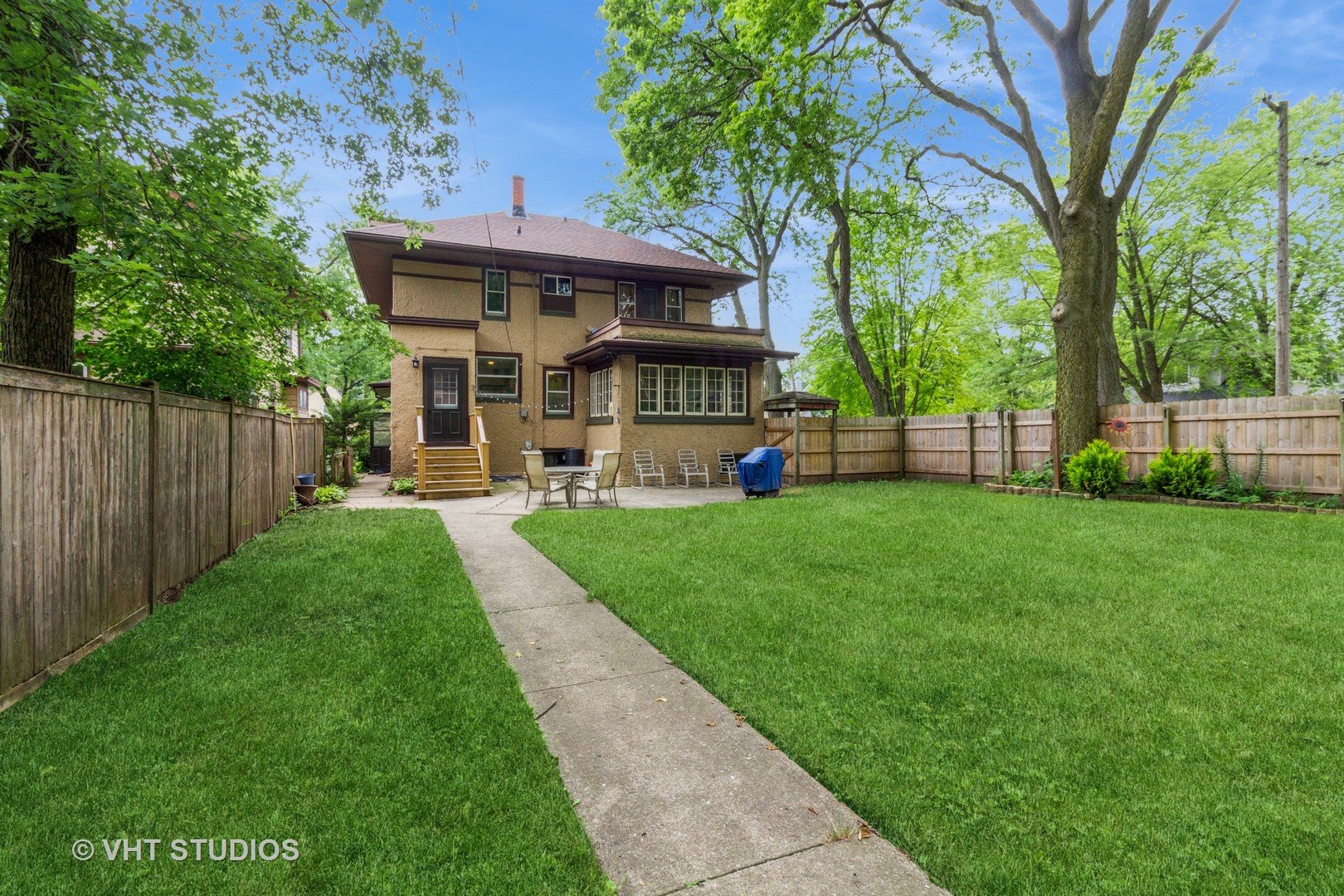 Photo 23 of 29 of 731 Garfield Avenue house