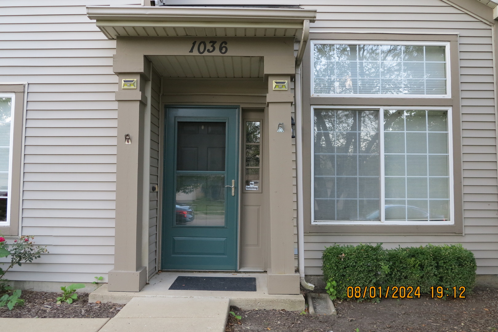 Photo 1 of 31 of 1036 Woodview Court townhome