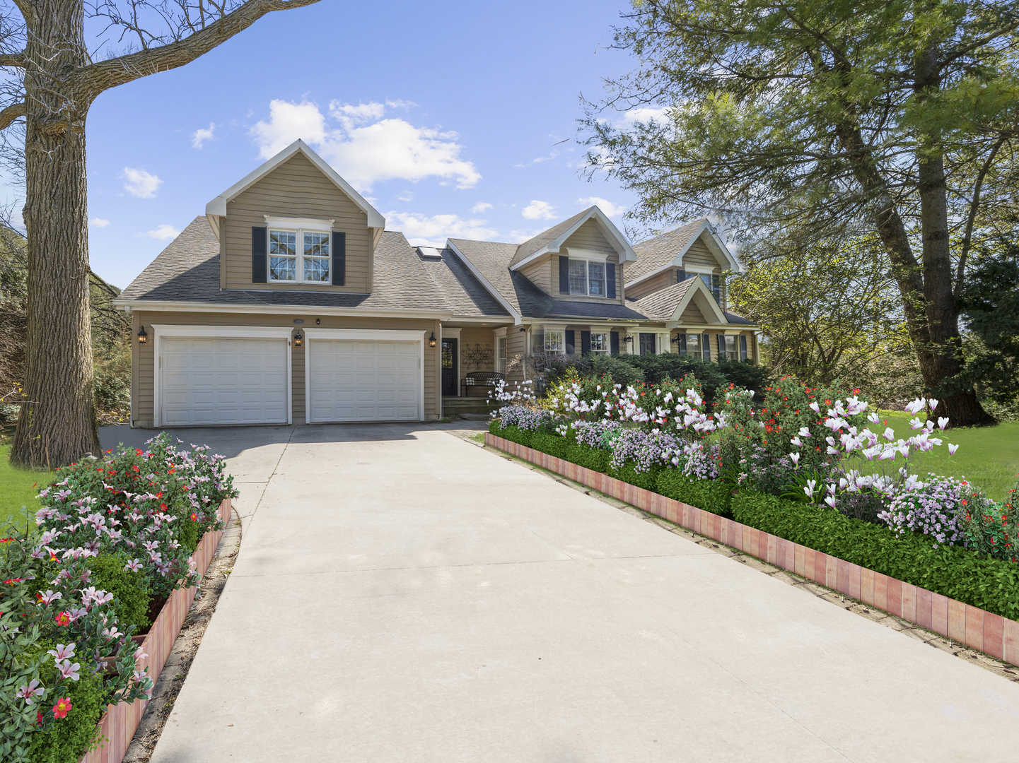 Photo 1 of 41 of 303 Kainer Avenue house