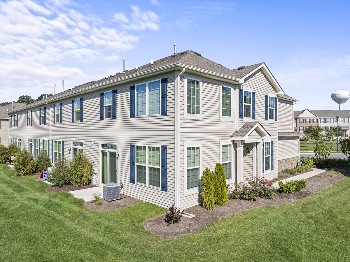 Photo 4 of 37 of 2013 Stuttle Road townhome