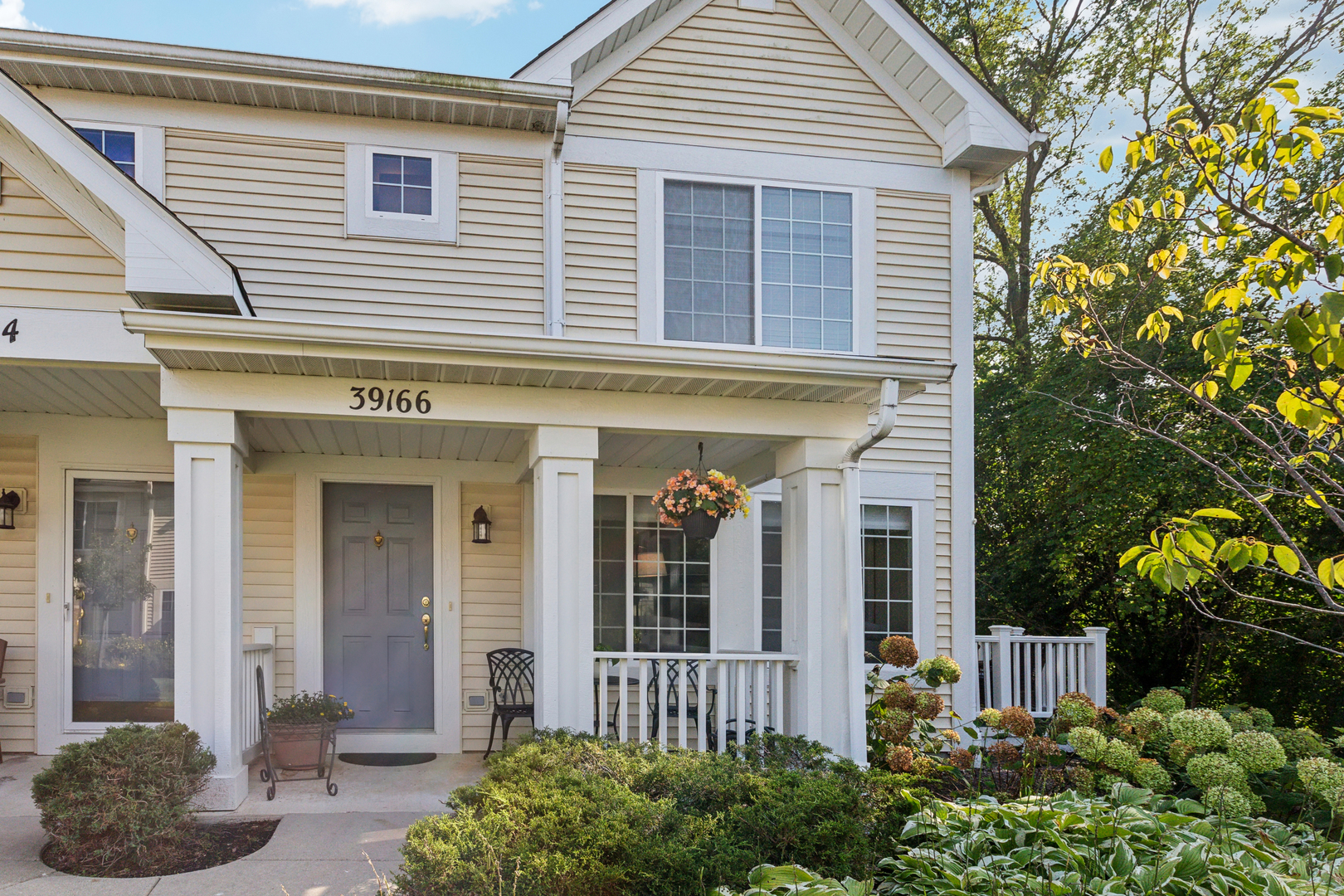 Photo 1 of 31 of 39166 Welsh Lane townhome