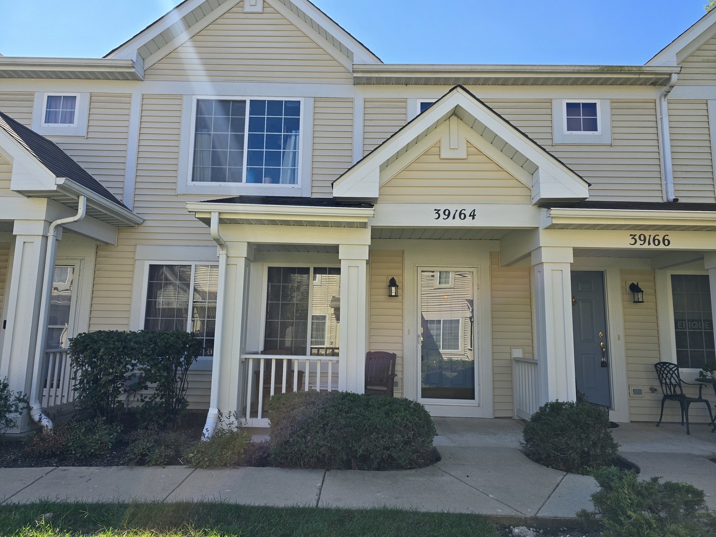 Photo 1 of 15 of 39164 Welsh Lane townhome