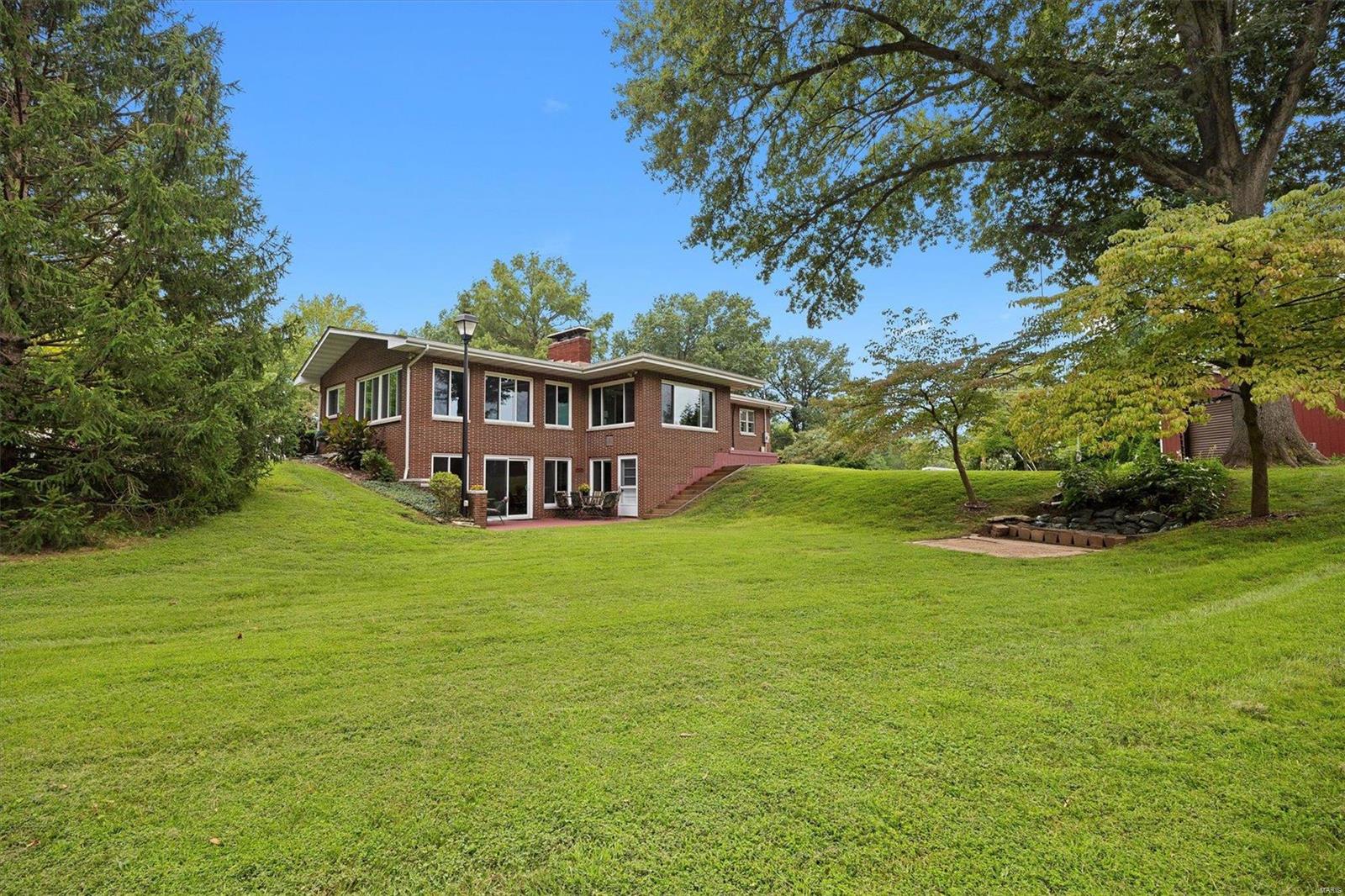 Photo 40 of 44 of 29 Willowbrook Drive house