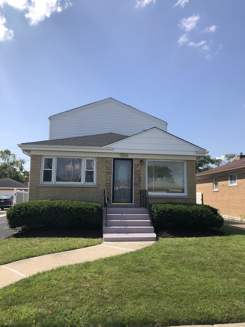 Photo 1 of 10 of 3202 Monroe Street house