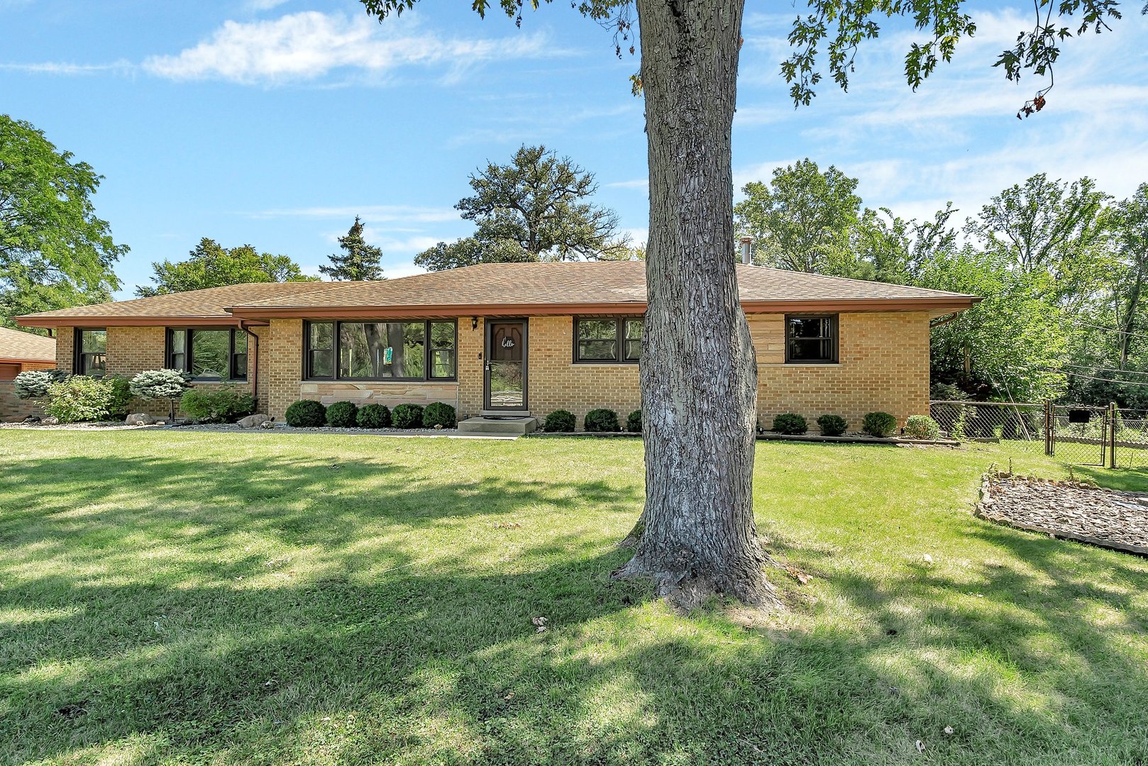 Photo 3 of 42 of 17W211 Woodland Avenue house