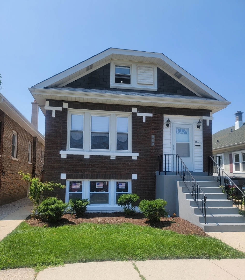 Photo 4 of 41 of 2630 S HIGHLAND Avenue house