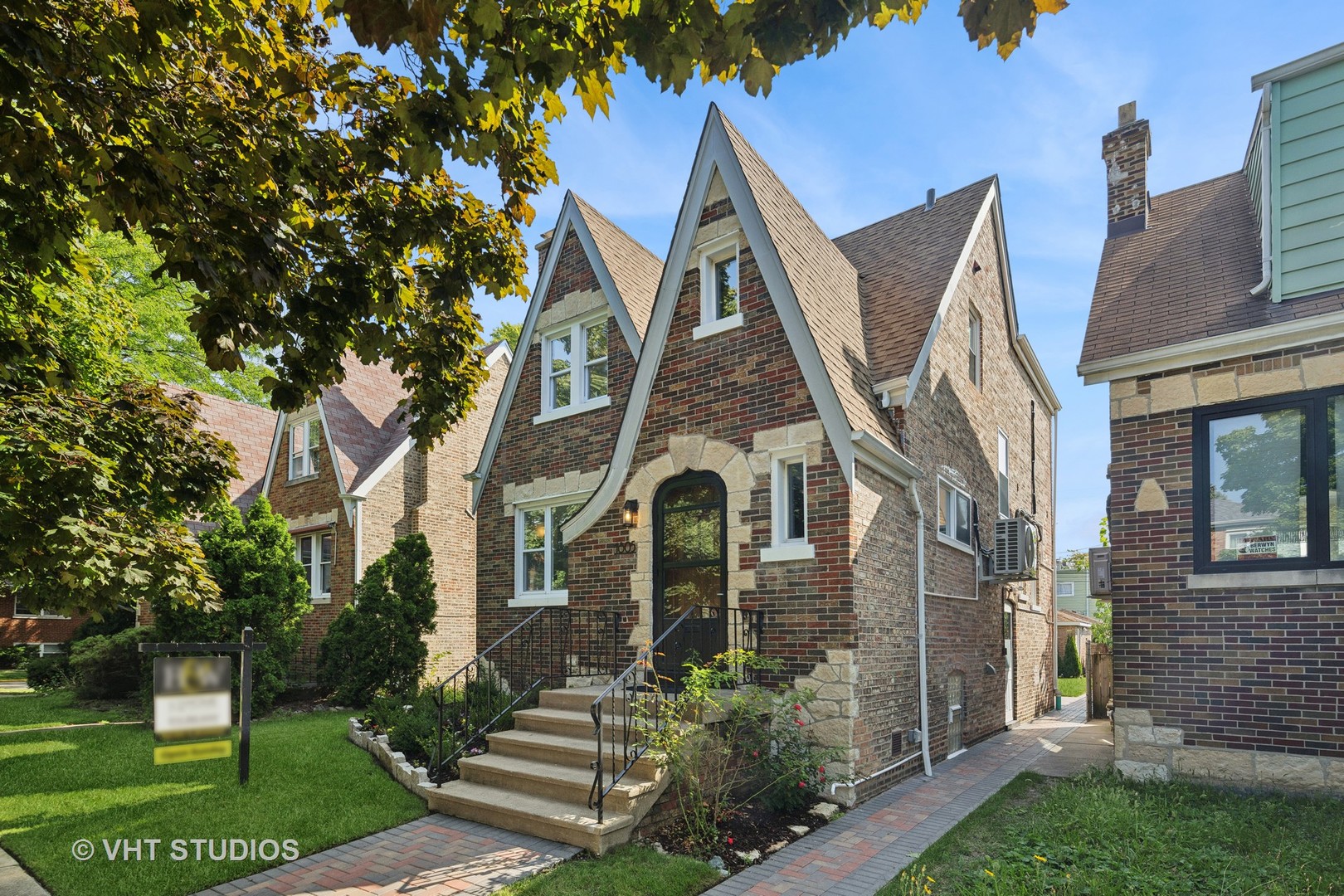 Photo 2 of 28 of 1805 Wesley Avenue house