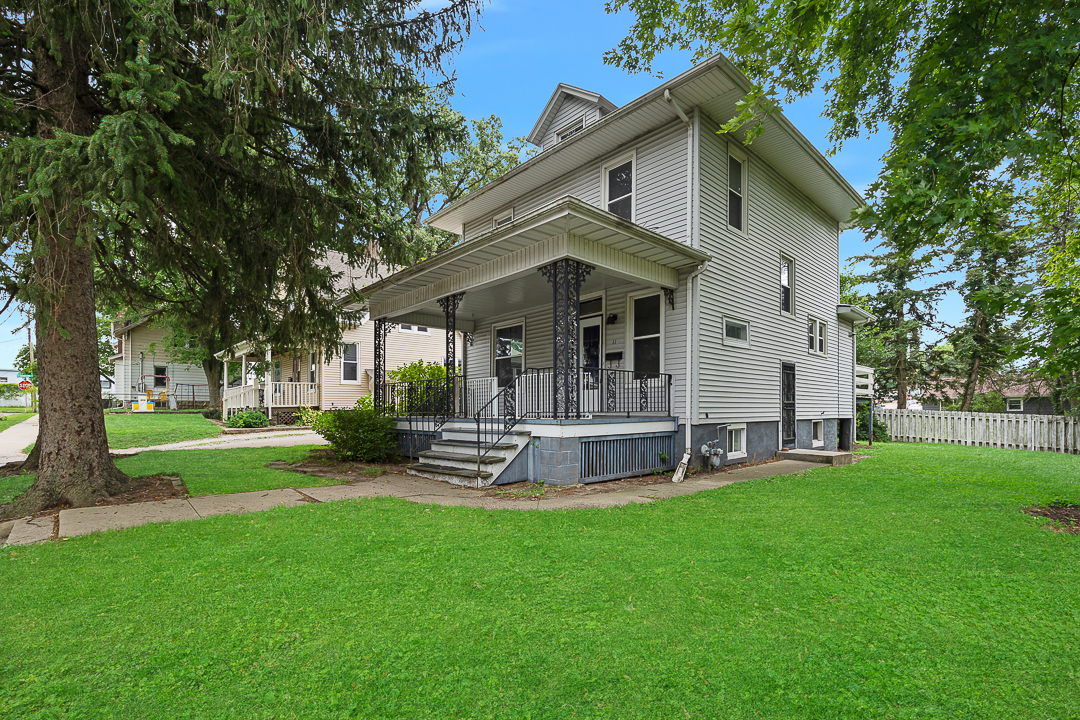 Photo 1 of 25 of 11 Felton Place house