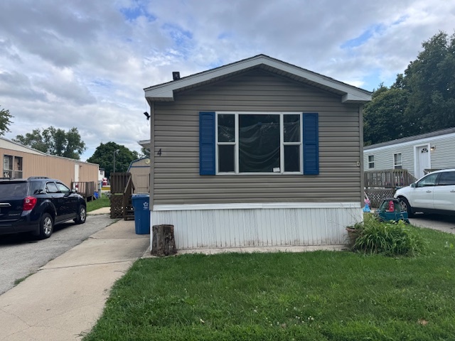 Photo 1 of 11 of 4 Violet Lane mobile home