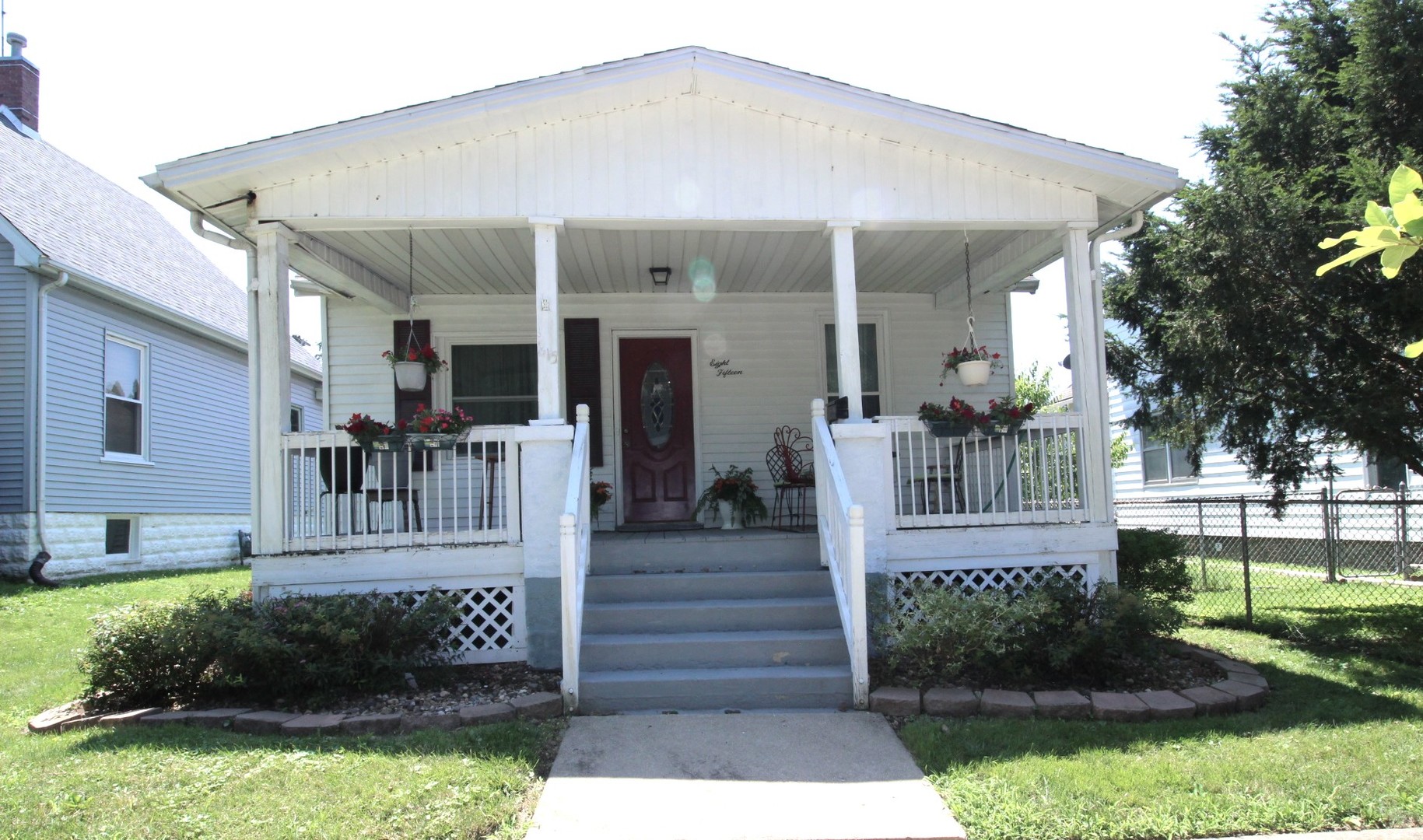 Photo 1 of 26 of 815 E Monroe Street house