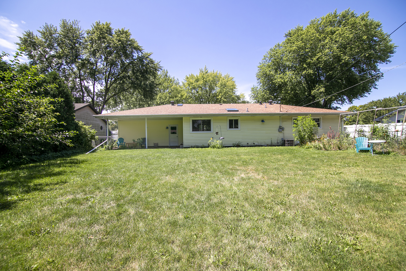 Photo 19 of 20 of 686 Robert Drive house