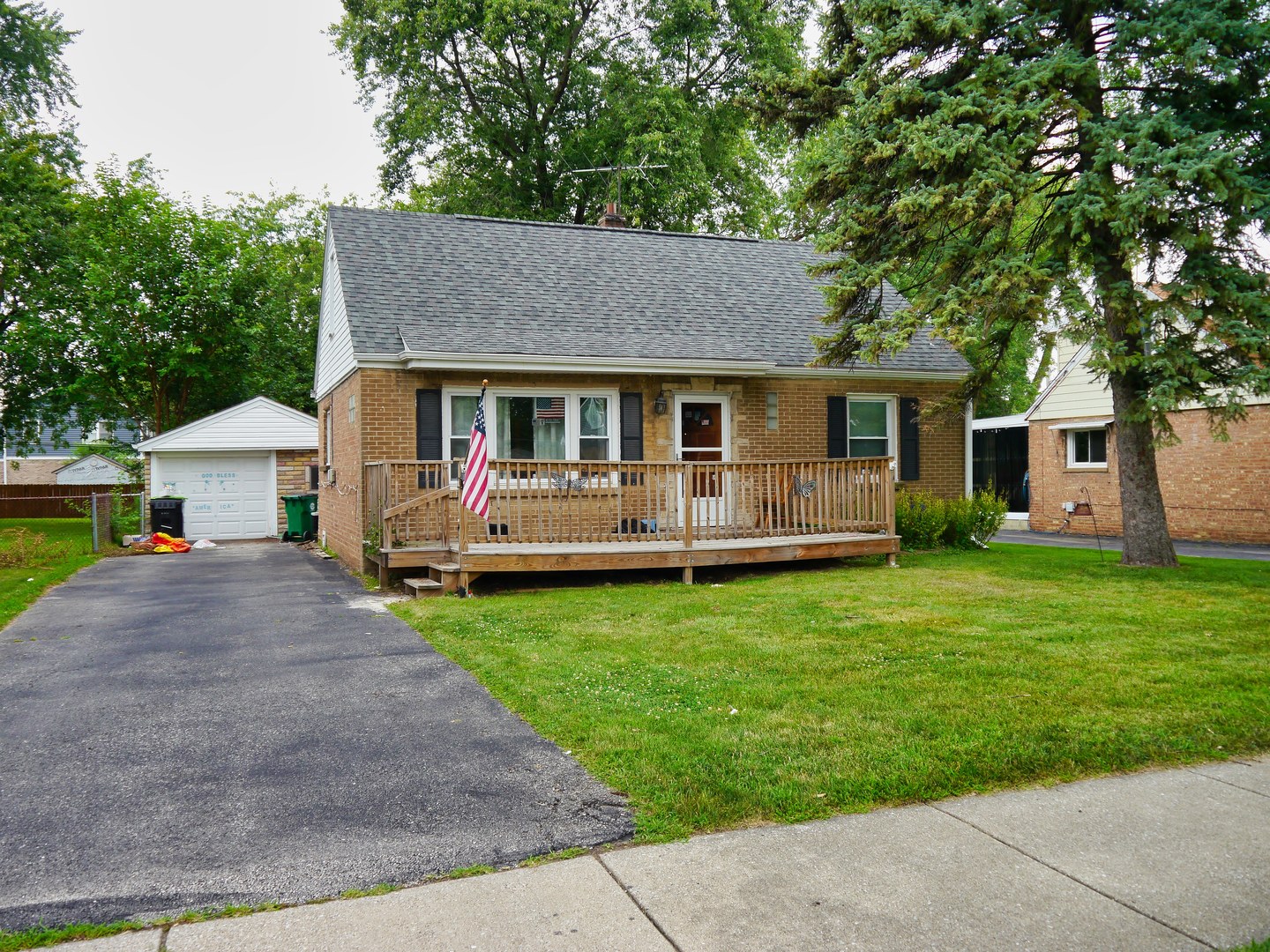 Photo 1 of 16 of 6800 S 78th Avenue house