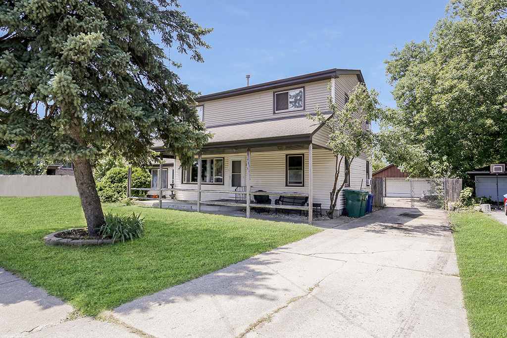 Photo 1 of 20 of 8634 Linder Avenue house