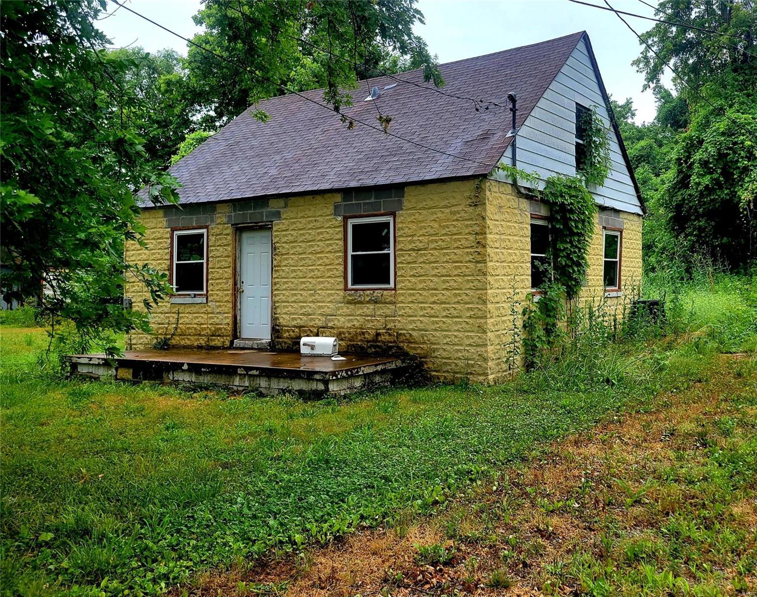 Photo 2 of 3 of 118 Kinder Street house