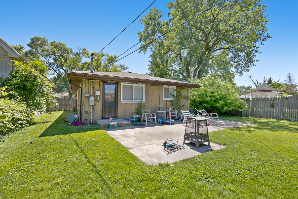 Photo 13 of 15 of 544 Garfield Avenue house