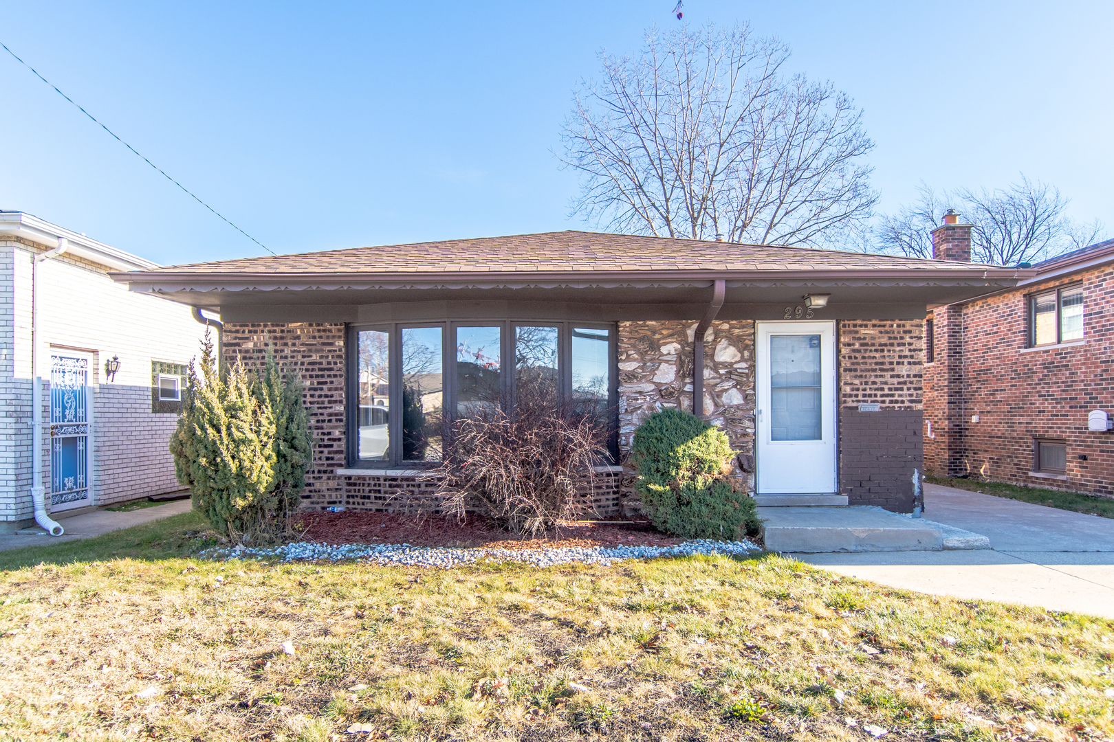 Photo 2 of 36 of 295 Saginaw Avenue house