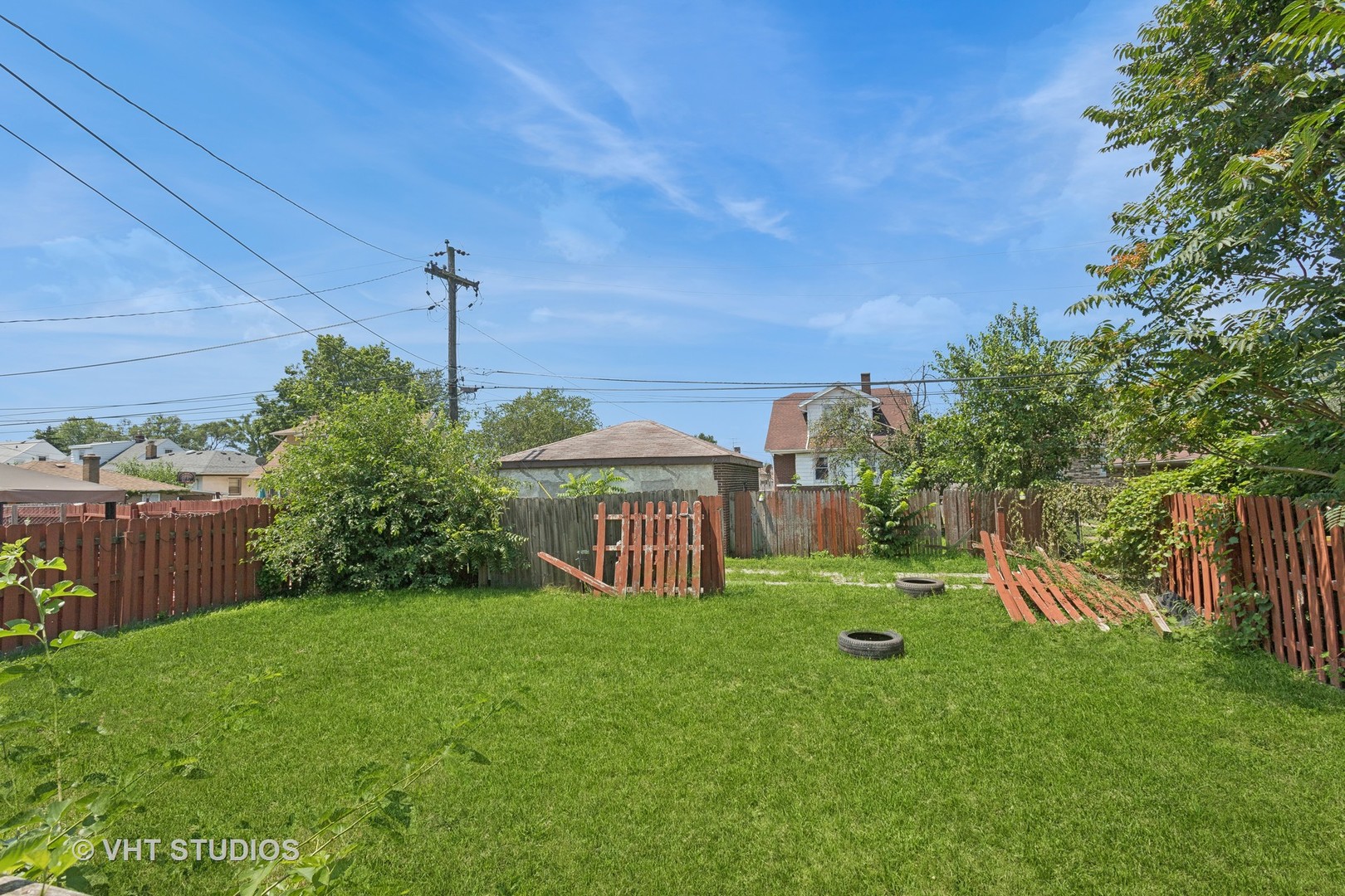 Photo 14 of 18 of 492 Freeland Avenue house