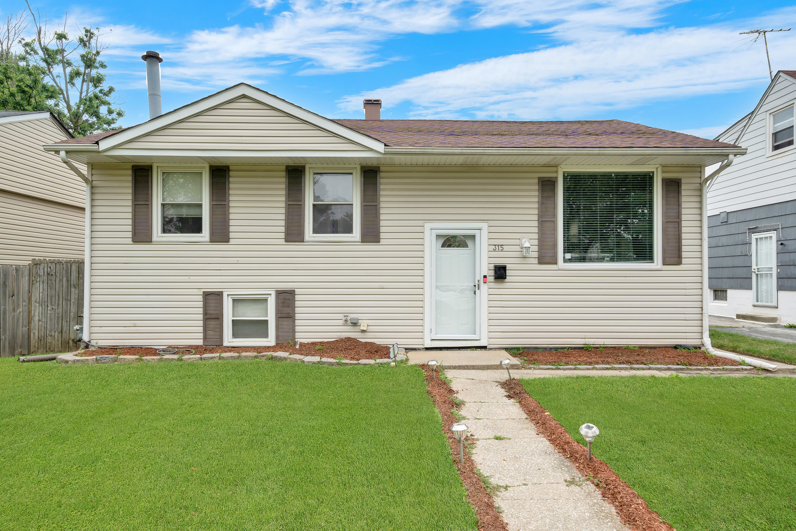 Photo 1 of 25 of 315 Clyde Avenue house