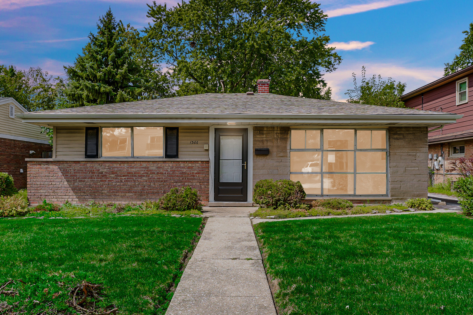 Photo 1 of 16 of 1366 Gordon Avenue house