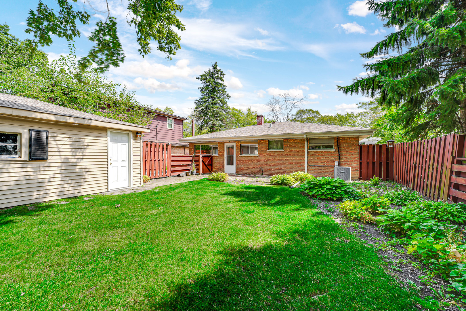 Photo 15 of 16 of 1366 Gordon Avenue house