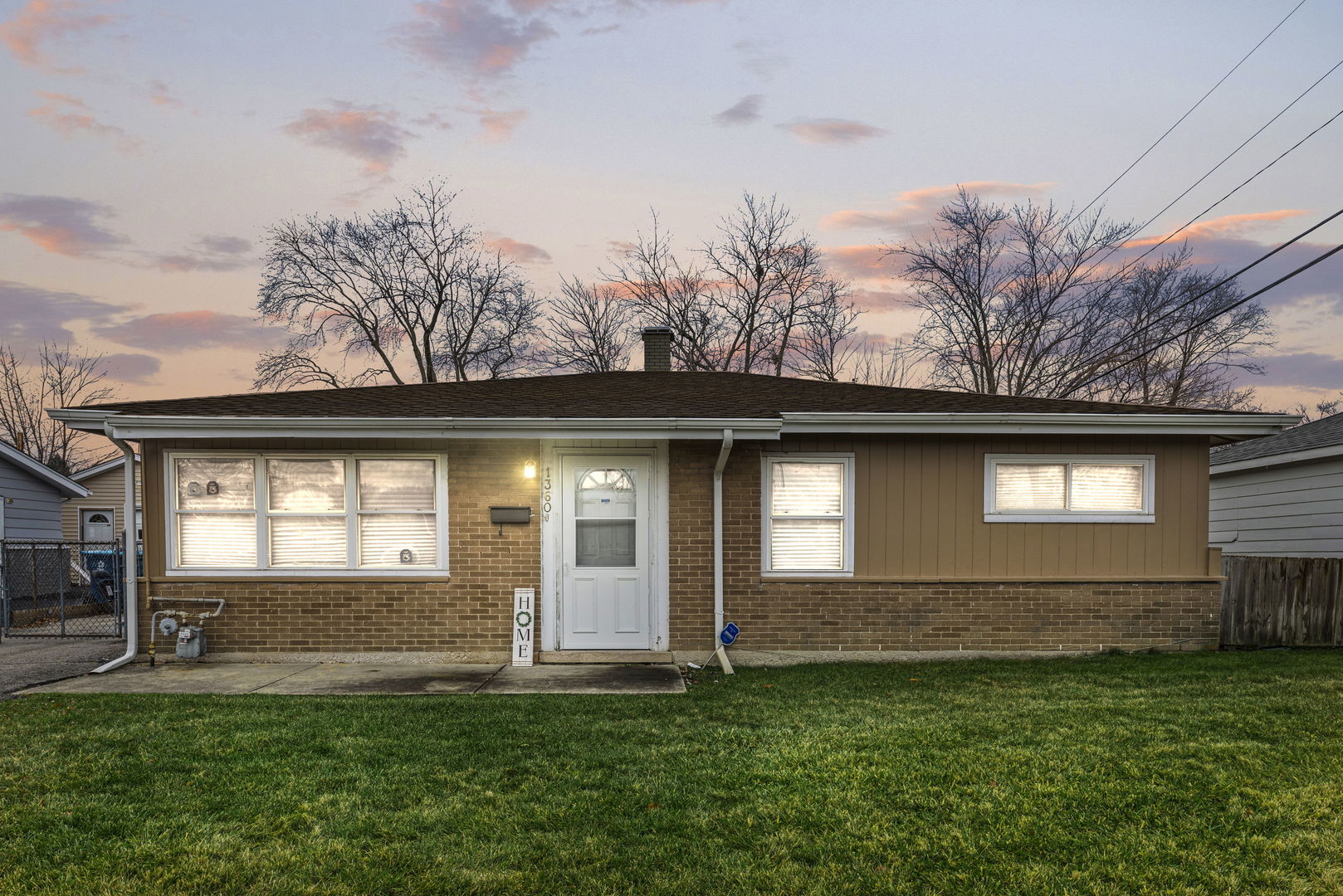 Photo 1 of 16 of 1360 Forest Avenue house