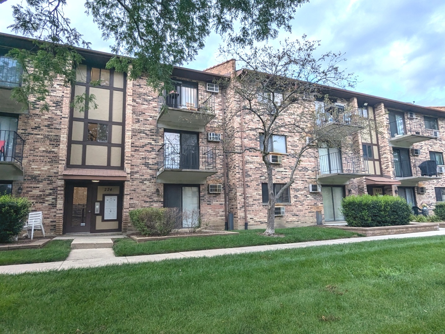 Photo 2 of 15 of 224 Klein Creek Court D condo