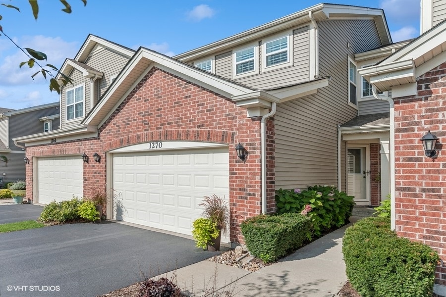 Photo 1 of 18 of 1270 Prairie View Parkway townhome