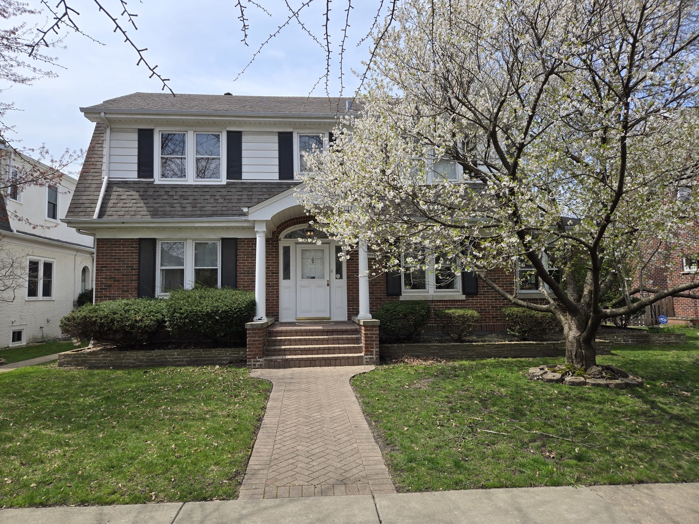 Photo 1 of 39 of 5850 N Kostner Avenue house