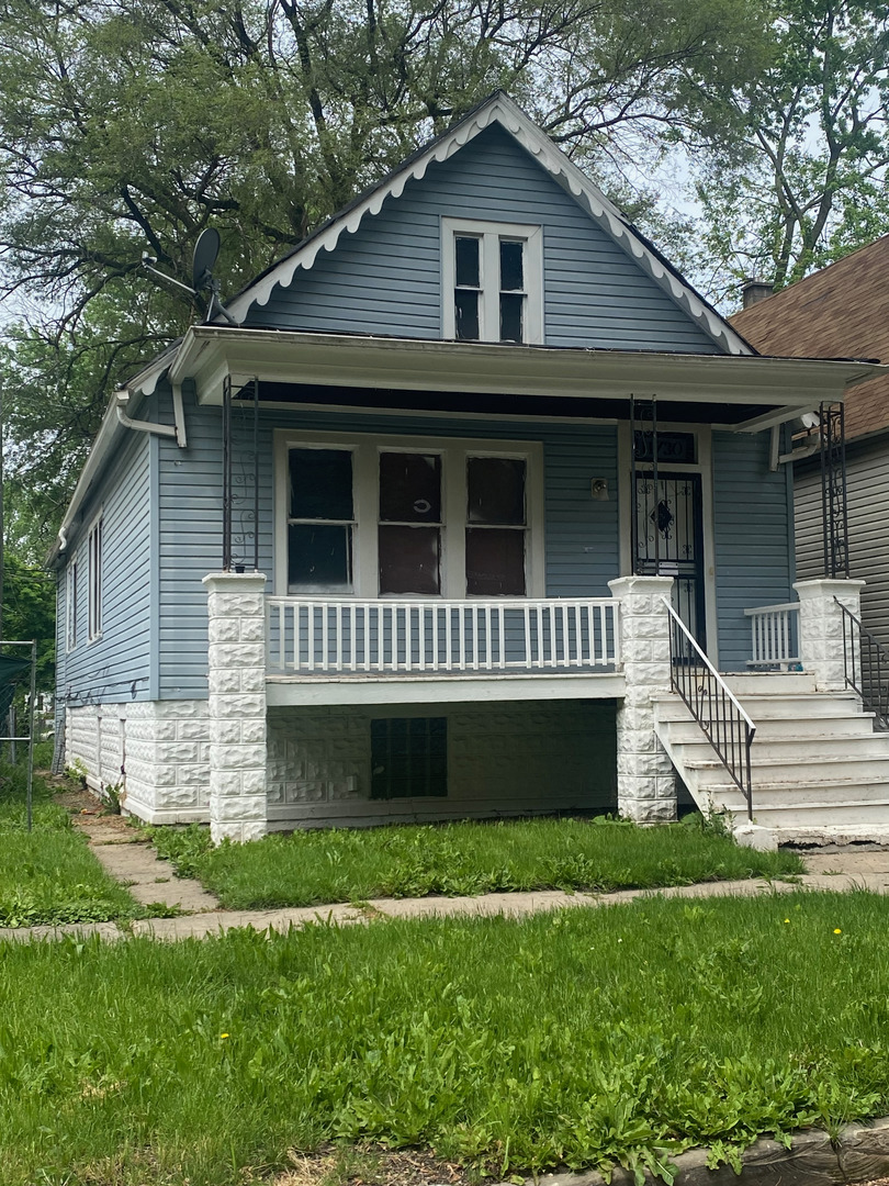 Photo 1 of 2 of 11730 S Perry Avenue house