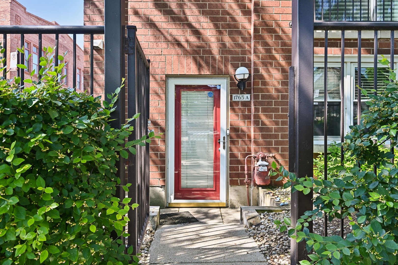 Photo 34 of 36 of 1765 W Altgeld Street A townhome