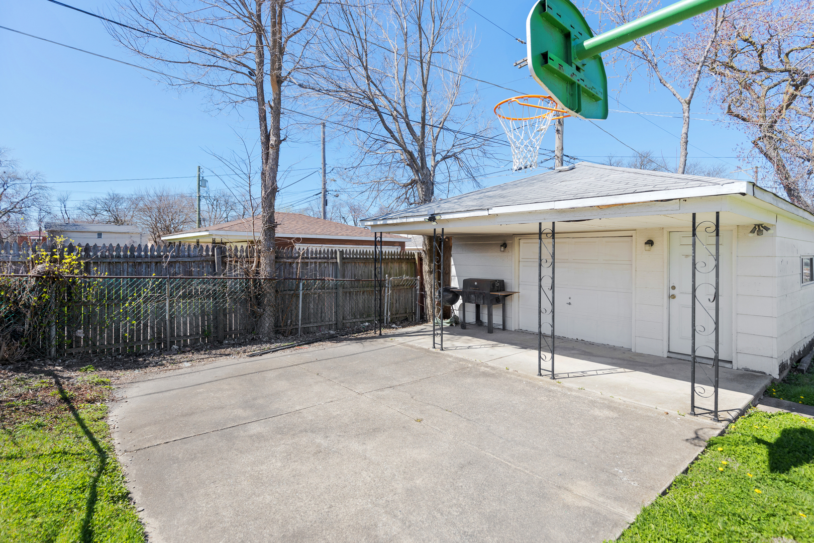 Photo 10 of 10 of 9814 S Eggleston Avenue house