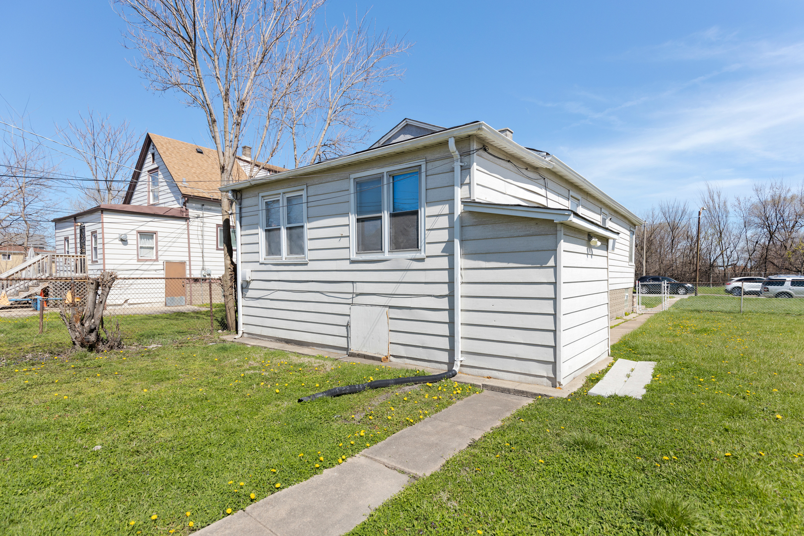 Photo 9 of 10 of 9814 S Eggleston Avenue house