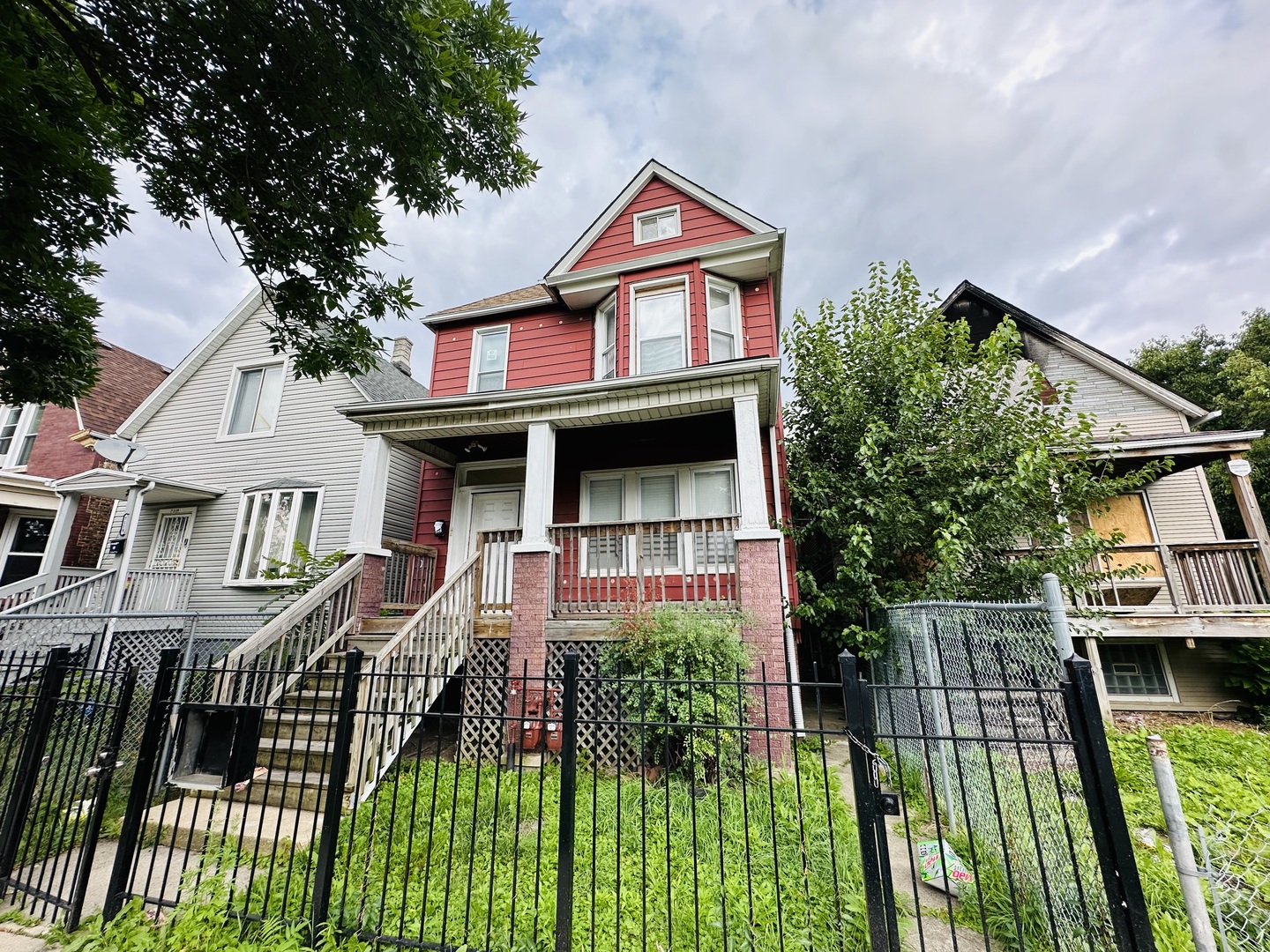 Photo 5 of 5 of 7307 S CARPENTER Street house