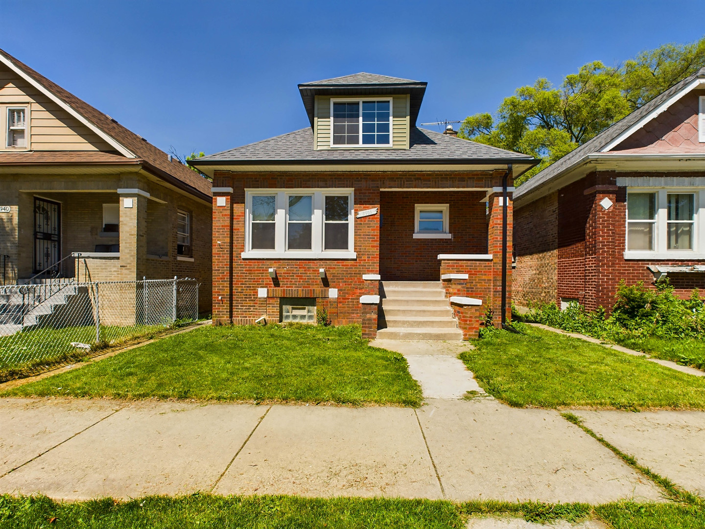 Photo 1 of 20 of 8936 S May Street house