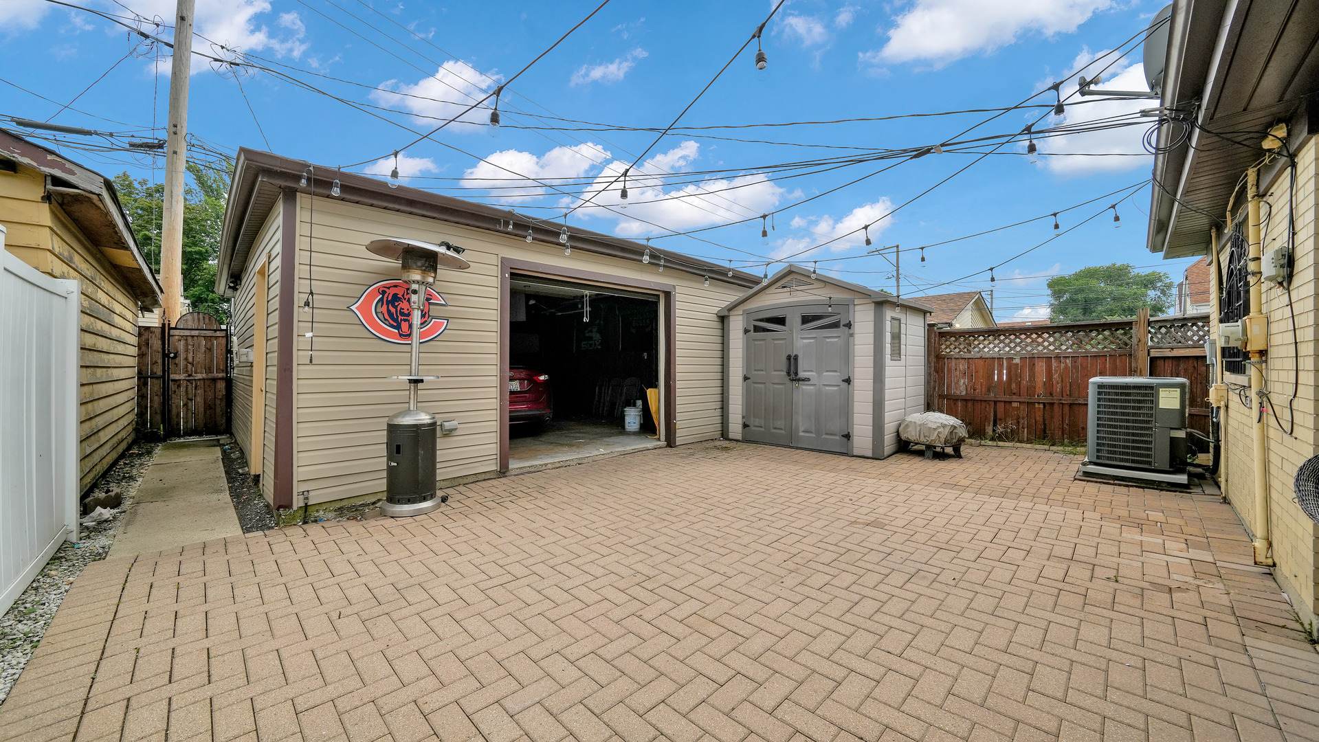 Photo 13 of 13 of 3237 W 61st Street house