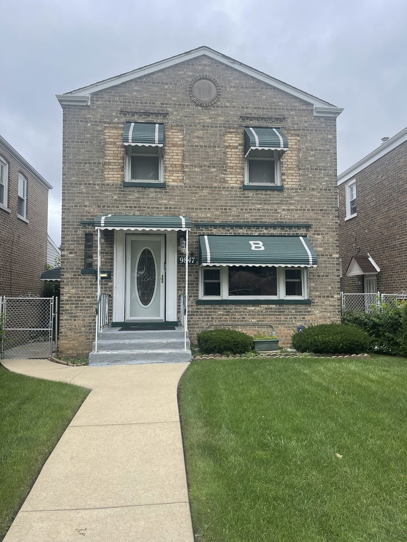 Photo 1 of 26 of 9847 S Ingleside Avenue house