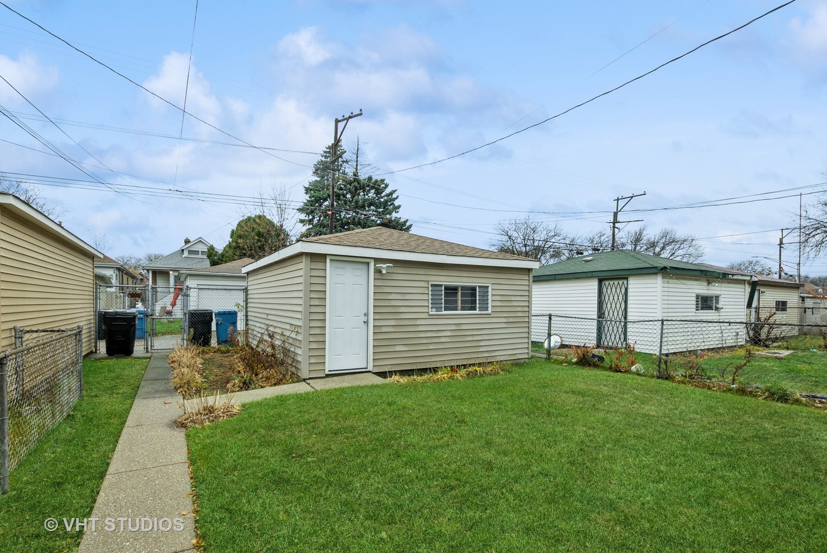 Photo 11 of 11 of 7708 S Eberhart Avenue house